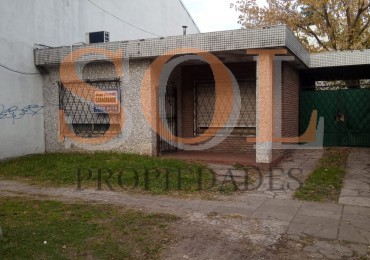 Las Cabañas al 700 